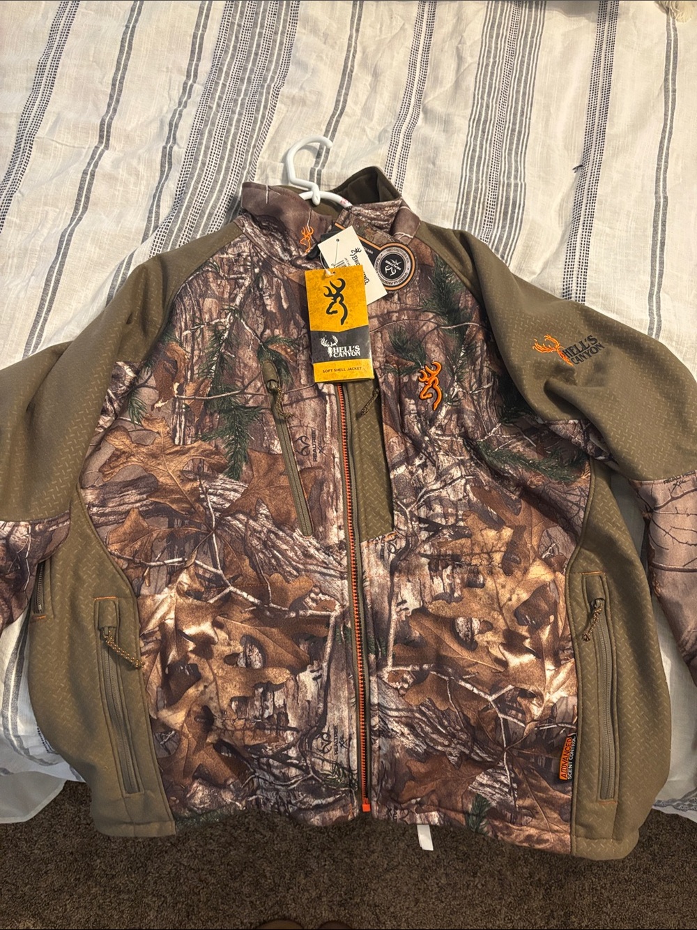 Browning Realtree Hell’s Canyon Jacket with Olive Panels and Orange Logo